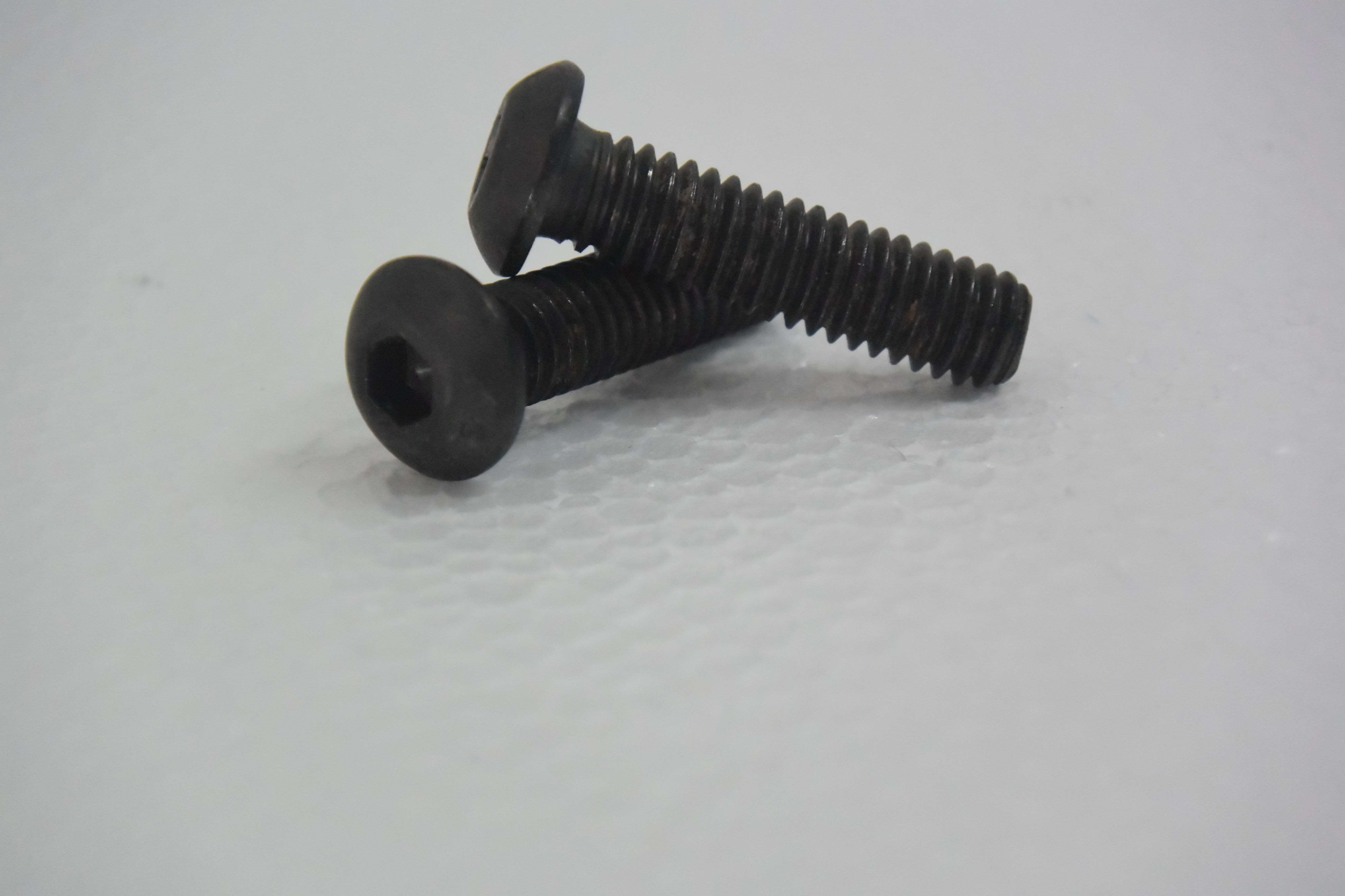 Tornillo Allen cabeza botón rosca NC