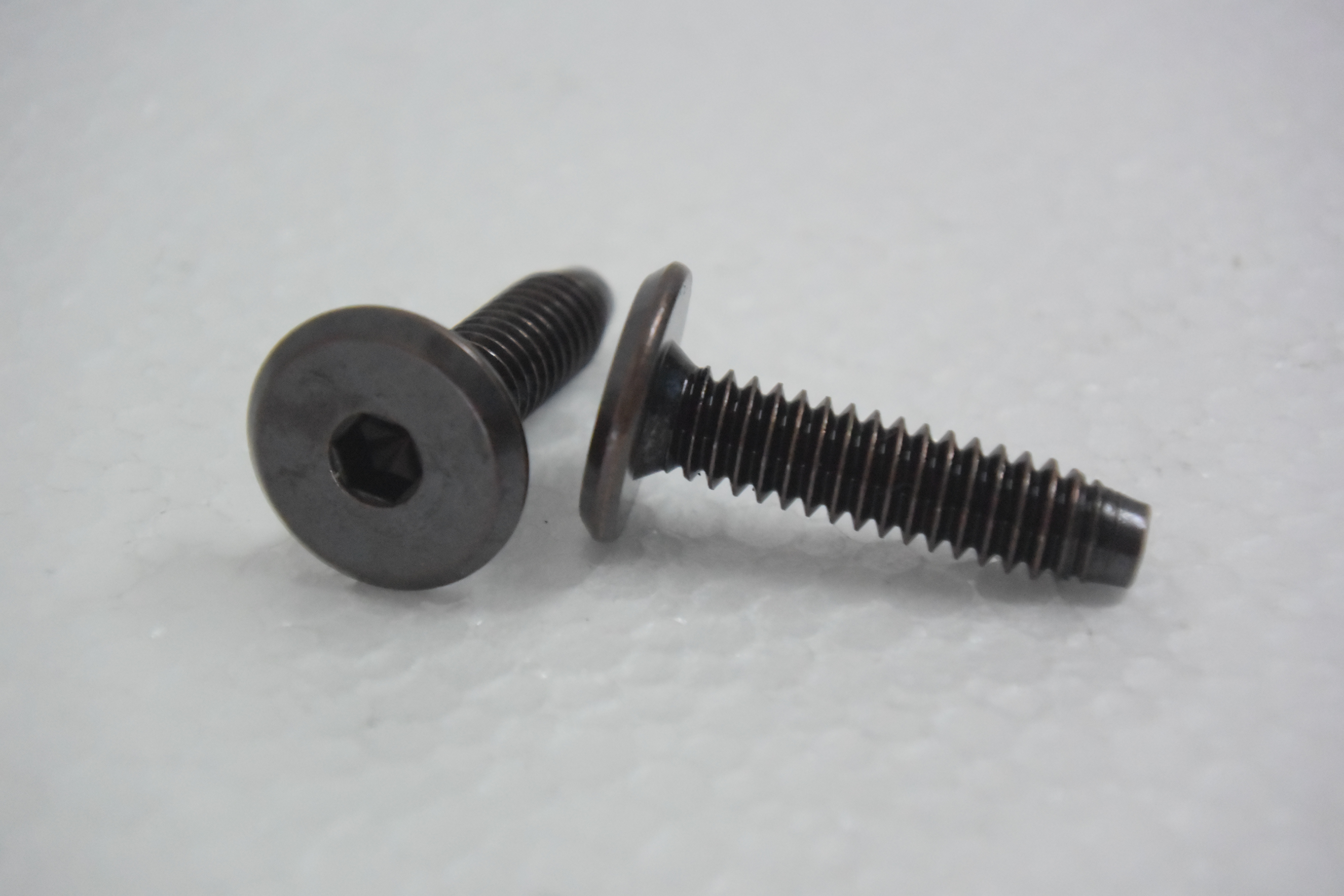 Tornillo Allen cabeza plana milimétrico